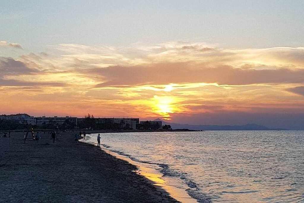 Apartamento A 150M De La Playa Wifi Gratis デニア エクステリア 写真